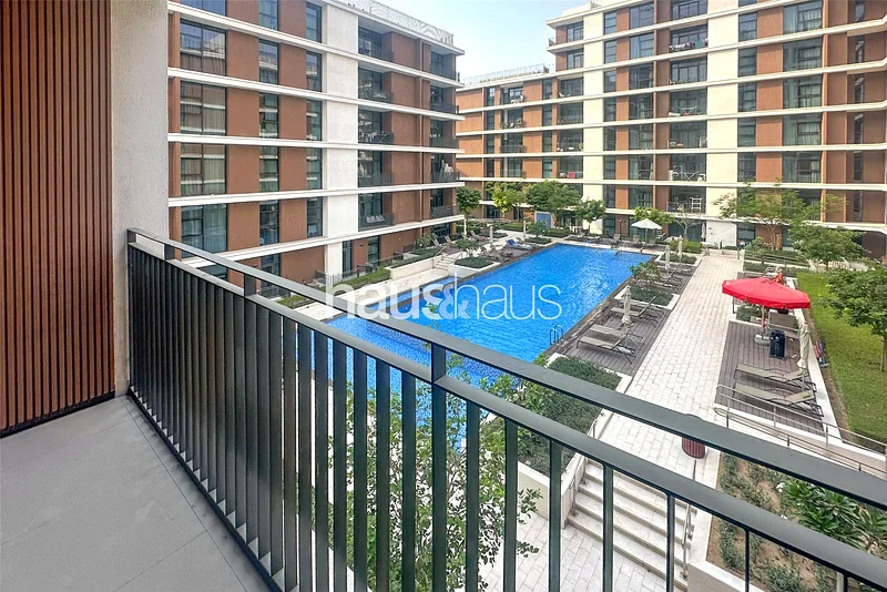 Vacant | Prime Location | Pool View64042581401090110