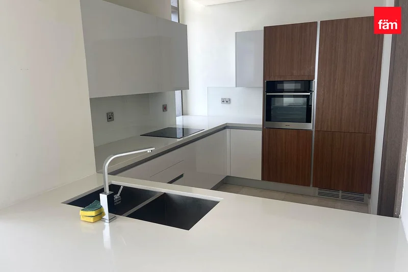 Full sea view | High floor | 2BR + M | 2 parking63724787140994114