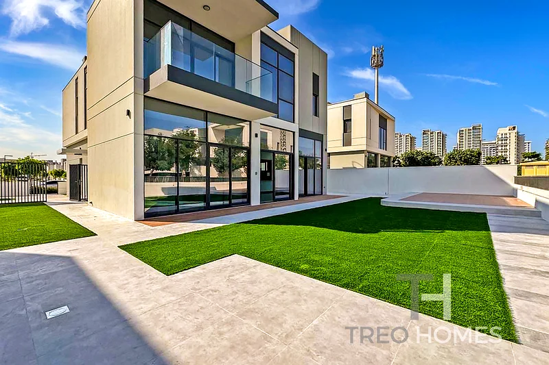 Large Plot  | Landscaped | On The Pool63763279694979111
