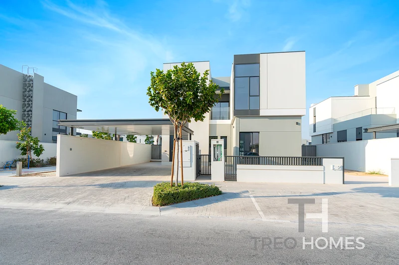 Large Plot  | Landscaped | On The Pool63763279694979110