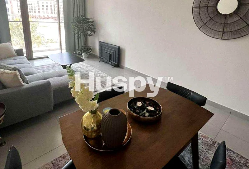 مؤثثة بالكامل | شاغرة | طابق منخفض63764588367618112