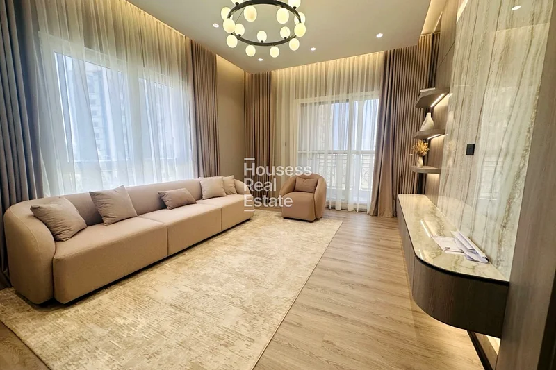 Prime Location | High ROI | Spacious63977888756866110