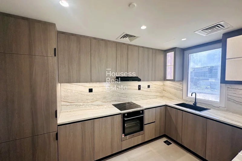 Prime Location | High ROI | Spacious63977888756866113