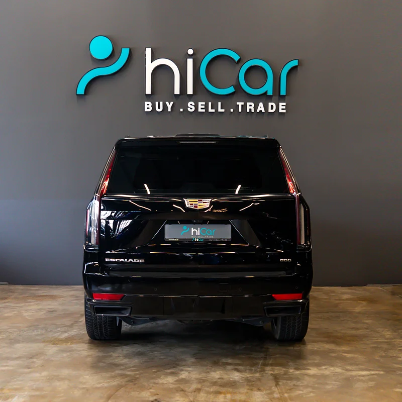 AED 3,928 pm • 0% Downpayment • Escalade Premium Luxury Platinum • 1 Year Warranty and FDSH63699024623617112