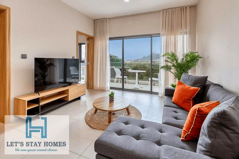 Live Luxe | Free WiFi | Pool, Gym, and More | Metro Proximity | Security On63829426771714112