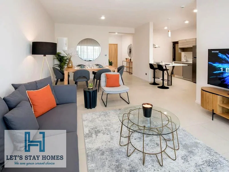 Live Luxe | Free WiFi | Pool, Gym, and More | Metro Proximity | Security On63829426771714114