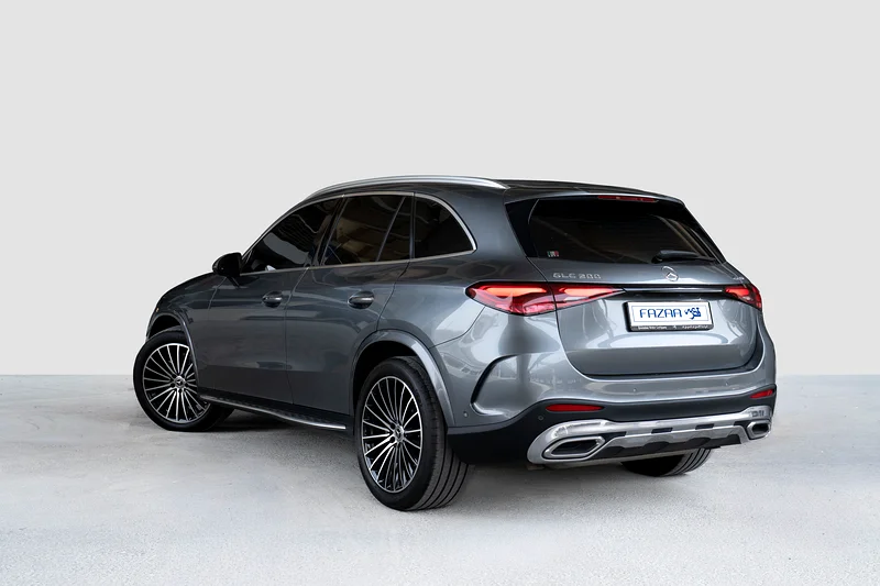 مرسيدس بنز GLC 200 AMG طقم هيكل 4Matic - 202363699044672386112
