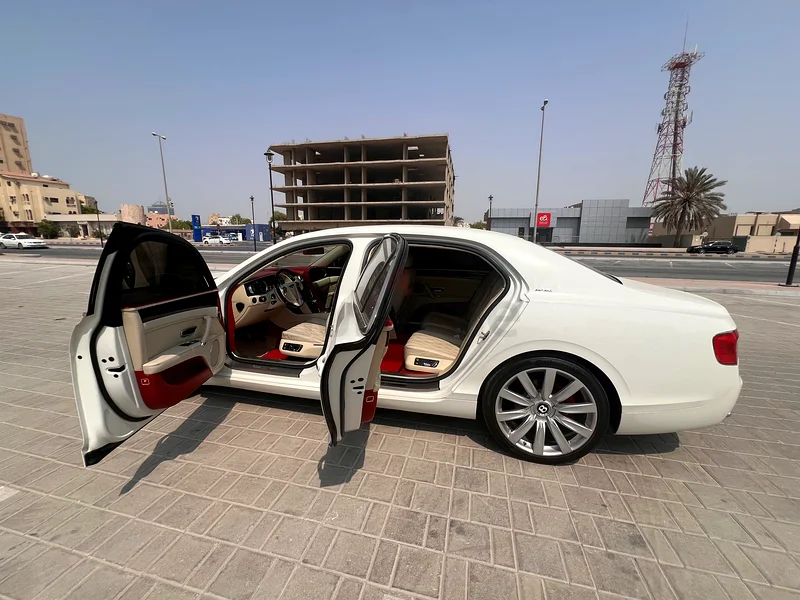 Bentley Flying Spur W12 2014 – GCC Specs | 133K km | Excellent Condition63613736330369114