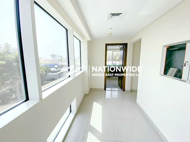 Vacant | Stunning 3BR| 2 Parking |Prime Area63625224265859114