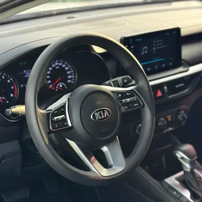 صورة 8 لـ 2020 KIA K3