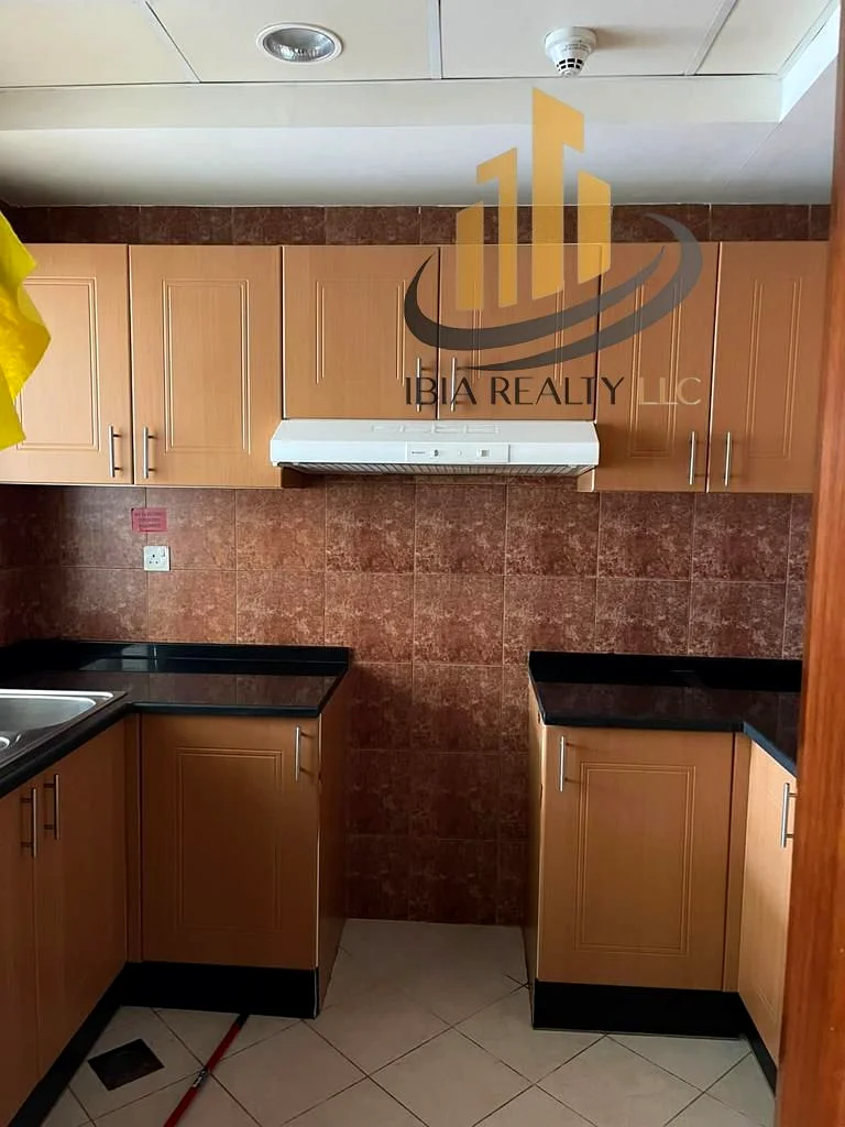 طابق عالي | إطلالة على القناة وبرج خليفة | شاغر63790022830210113