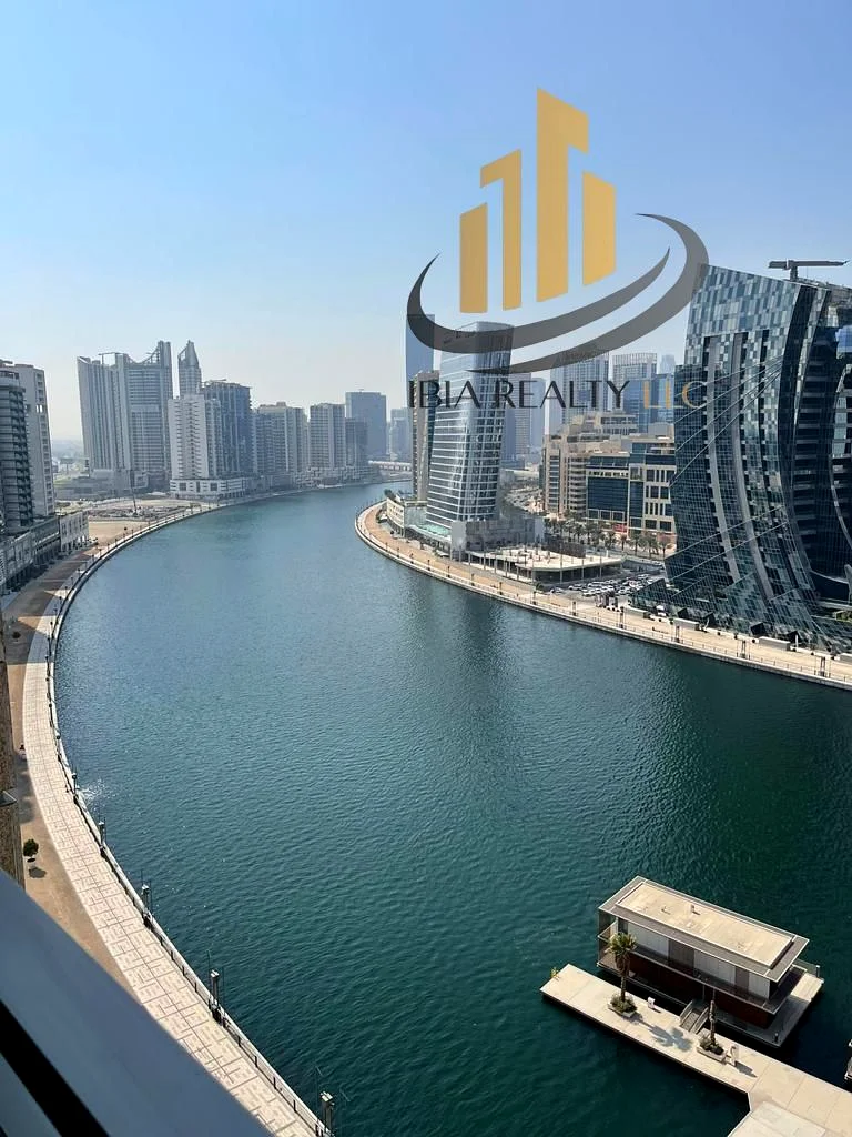 طابق عالي | إطلالة على القناة وبرج خليفة | شاغر63790022830210114