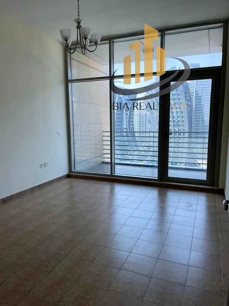 طابق عالي | إطلالة على القناة وبرج خليفة | شاغر63790022830210110