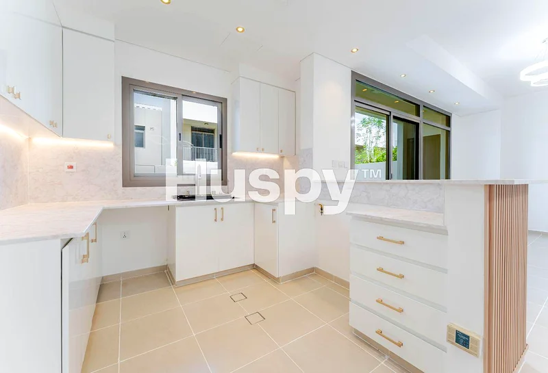 Vacant | Partially Upgraded | Turn Key Unit63950463441026113