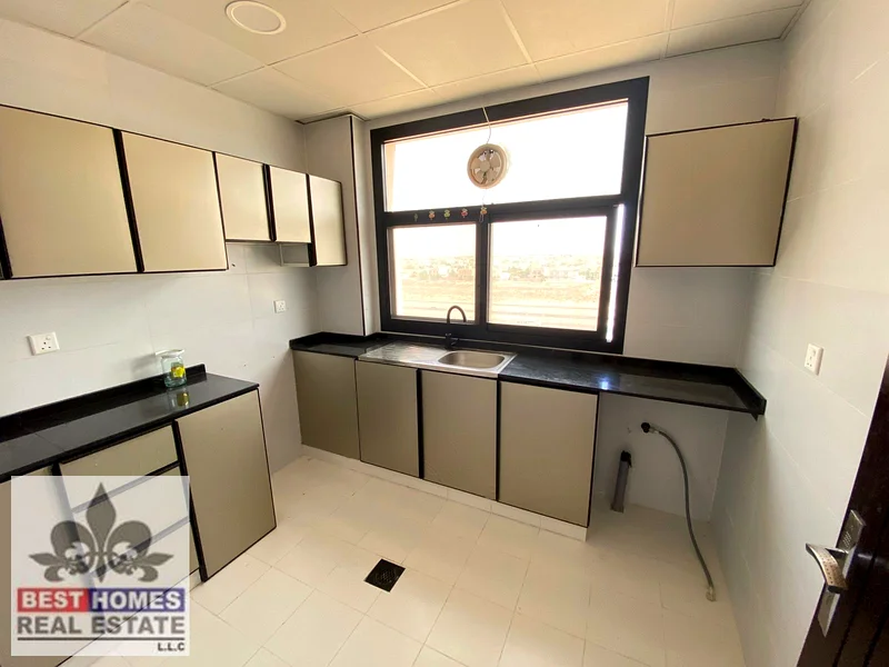 شقة واسعة من غرفة نوم واحدة في مبنى العطور بمنطقة الجرف 363713982385282112