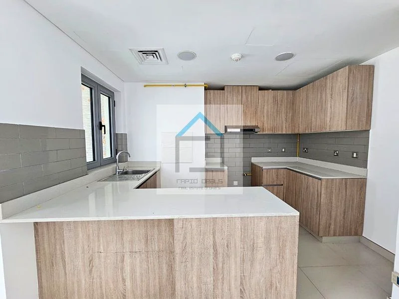 Best & Spacious Duplex 2 BR + Study + Store Townhouse63751021283073112