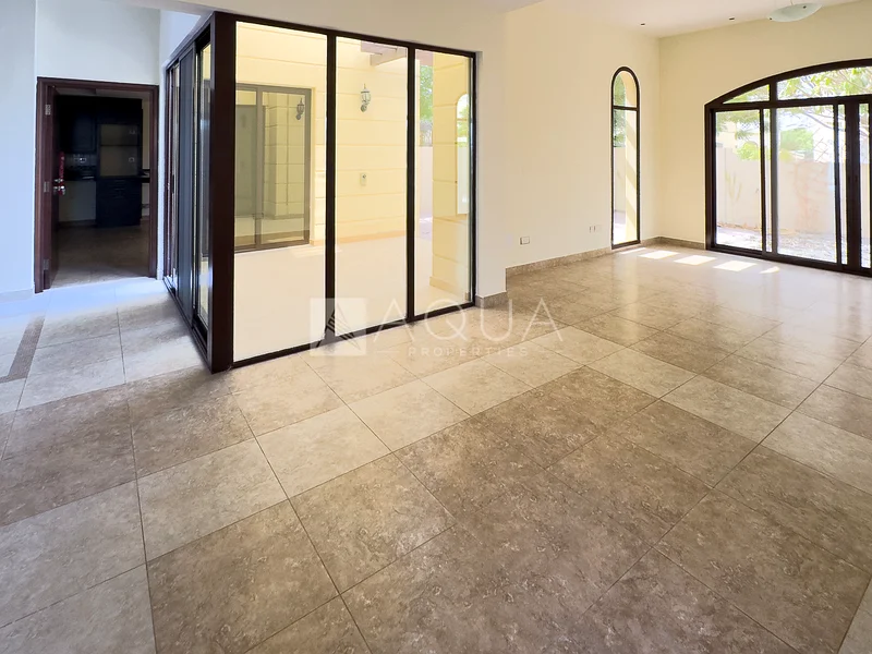 CORNER UNIT | BIG PLOT | SEMI DETACHED63731179079938112