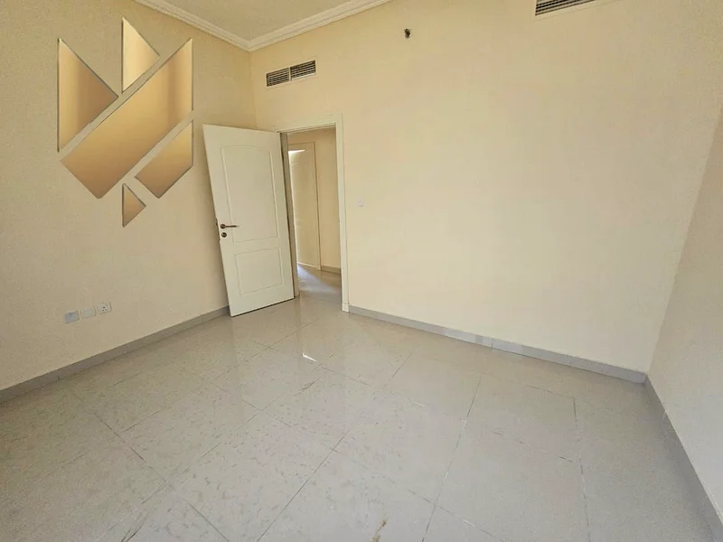 إذا كنت تبحث عن شقة واسعة في موقع استراتيجي رائع63812426438529112