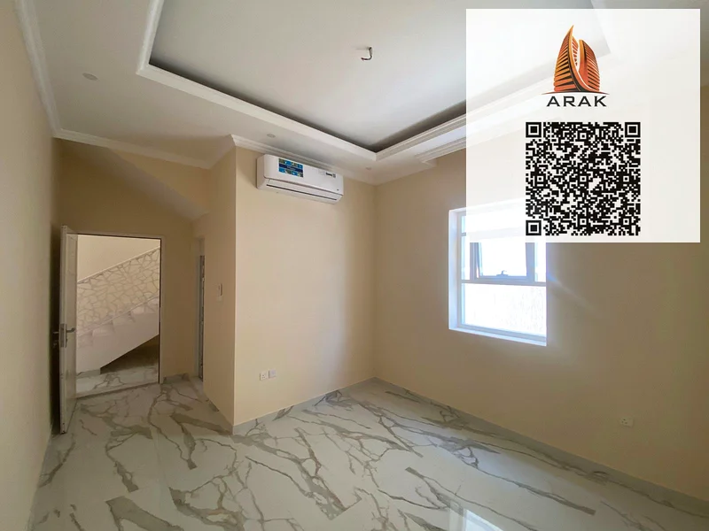 🏡 فيلا جديدة من طابقين للإيجار في عجمان – منطقة الظاهية 🏡 📍 الموقع: الظاهية، عجمان – وصول مباشر للطريق الإسفلتي ✨ ميزات الفيلا: ✅ سبا63710612783235111