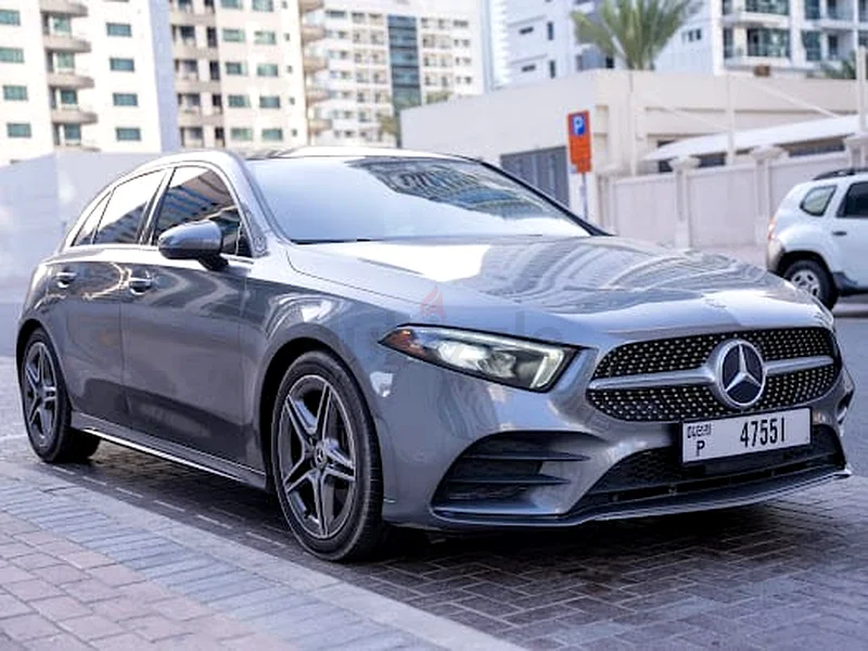 Low mileage clean 2019 A250 SPORT LINE CHANGE ONE DOOR VERY CLEAN LADIES DRIVER FIRST OWNER IN UAE63699044572802110