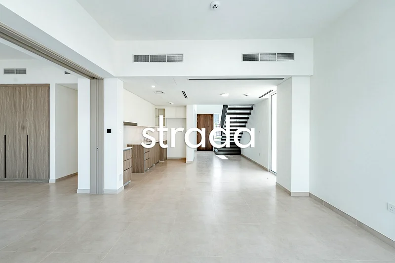 Aston | Close Park | Close to Pool63947675147139114