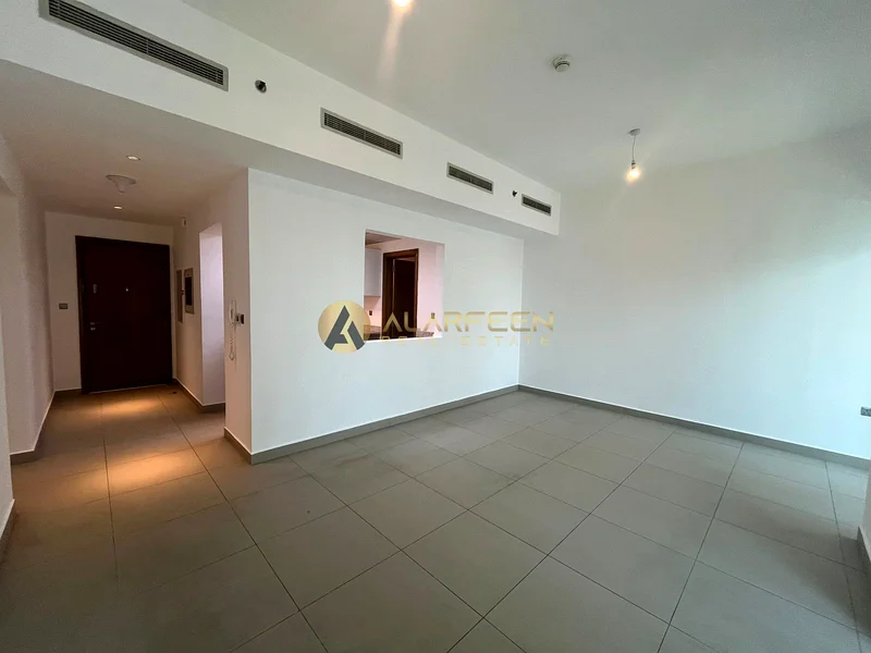 شقة من غرفتي نوم + خادمة + غرفة دراسة | وحدة واسعة63785681495683112