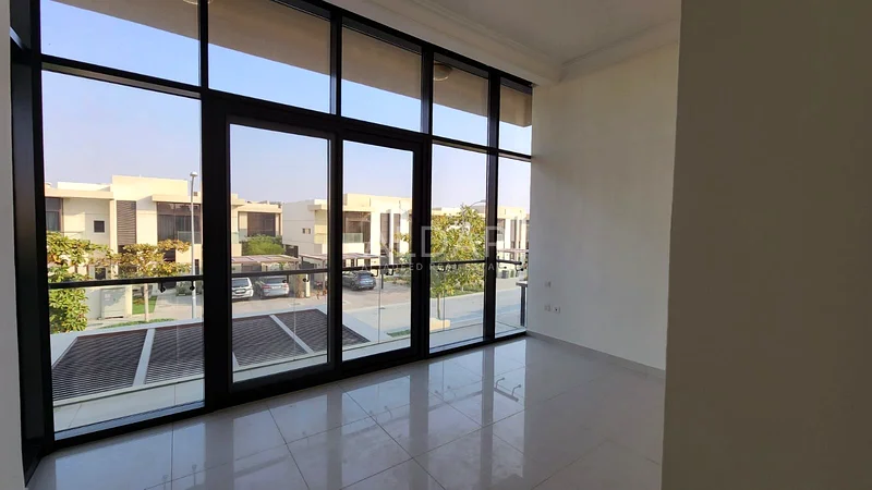 Maid Room | Prime Location | Bright And  Spacious63738198756867110