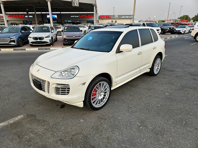 PORSCHE CAYENNE TURBO S 2010 JAPAN IMPORTED63699038304514112