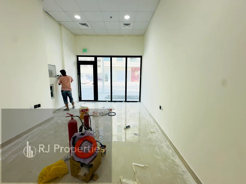 Shop For Rent Bright Location Best Location For All bussiness63622988203777112