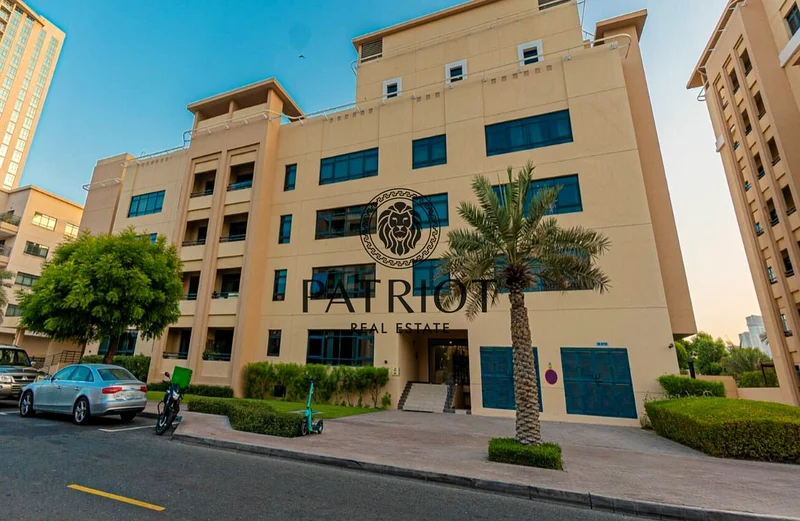 Vacant on Transfer | Partial golf view | Upgraded | Largest Unit in Building | 2 BHK + Study | Pet Friendly | Chiller Free63921172026371110