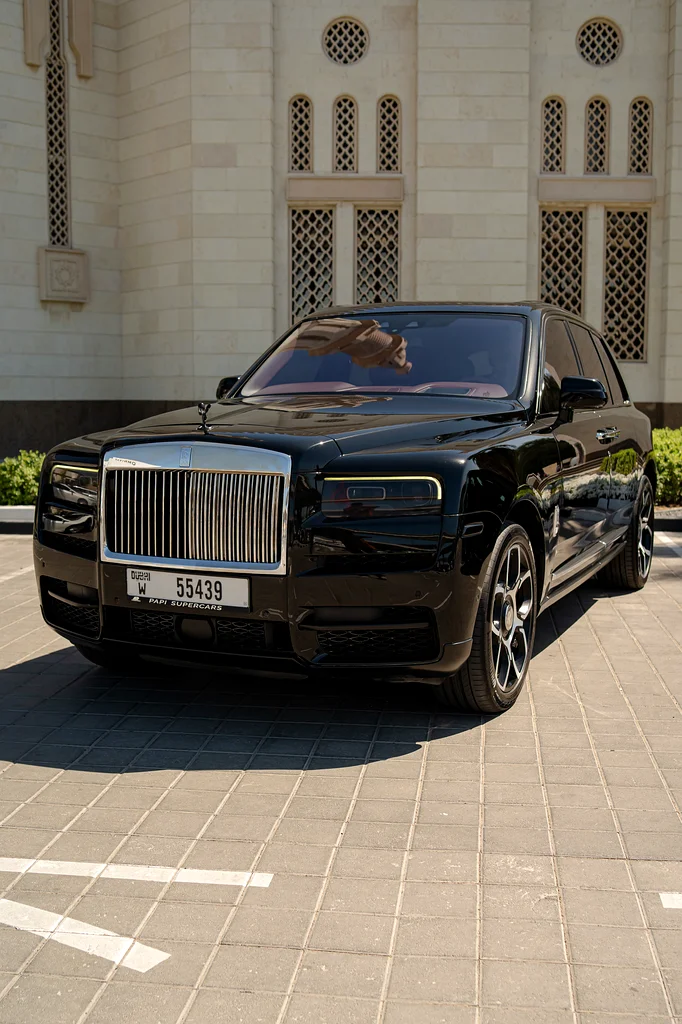 Rolls-Royce Cullinan - Black - 202063700662382979111