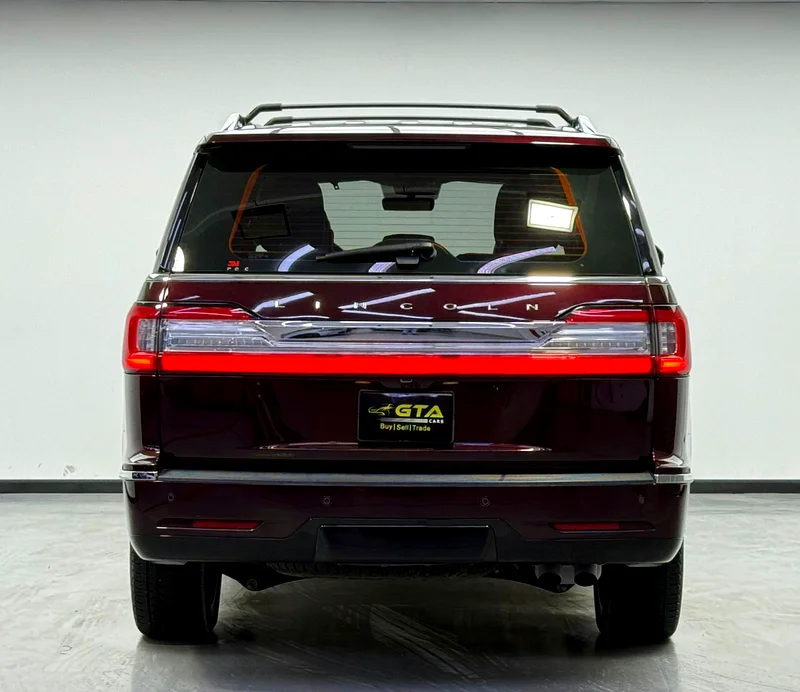 2020 Lincoln Navigator Presidential, 2025 Lincoln Warranty + Service Pack, Low Km, 8 Seater, GCC63613734692994114