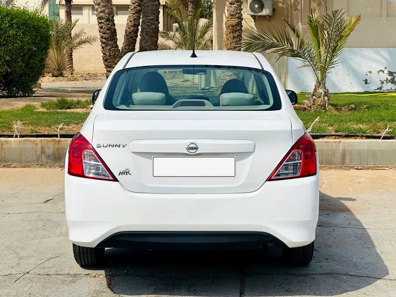 Nissan sunny 2022 GCC Full Option63700287658371112
