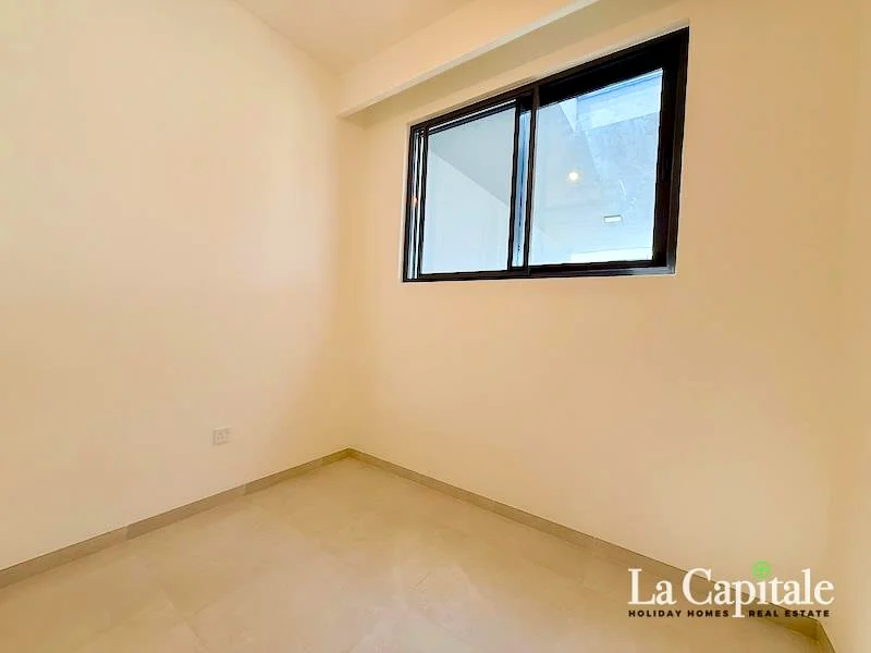 جديد بالكامل | تشمل أجهزة المطبخ | 3 غرف نوم + خادمة63807551443842114