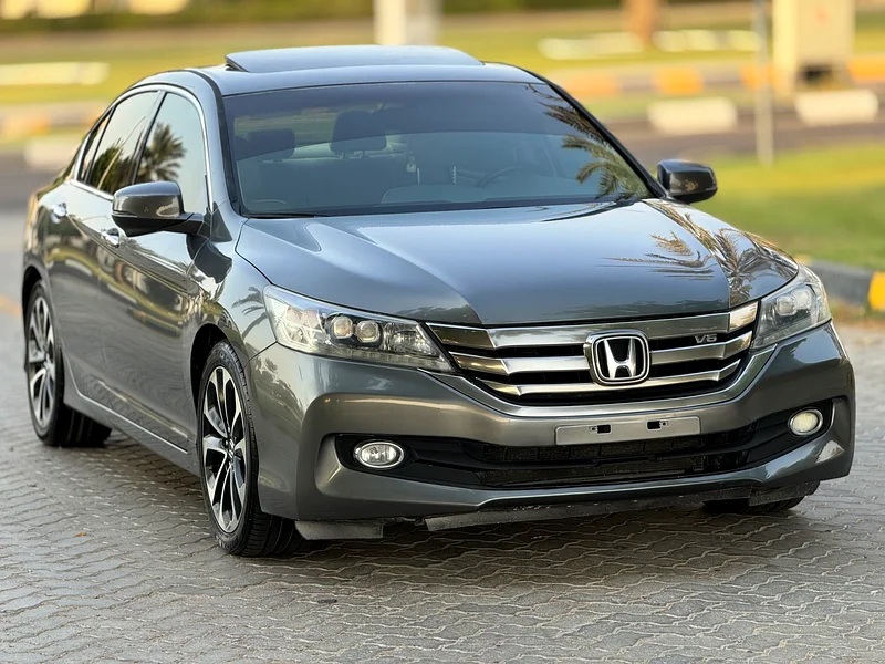 هوندا اكورد Sport V6 موديل 2015 خليجى فل اوبشن صبغ الوكاله63699033400579112
