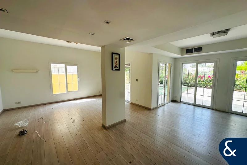 BIGGEST LAKE VIEW | VACANT NOW | TYPE 1E63923312739971112