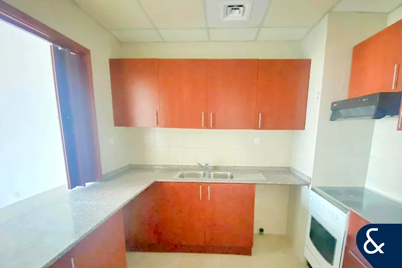 Large | One Bedroom | Golf Course View64039157794306114