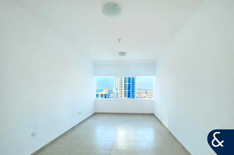 Large | One Bedroom | Golf Course View64039157794306112