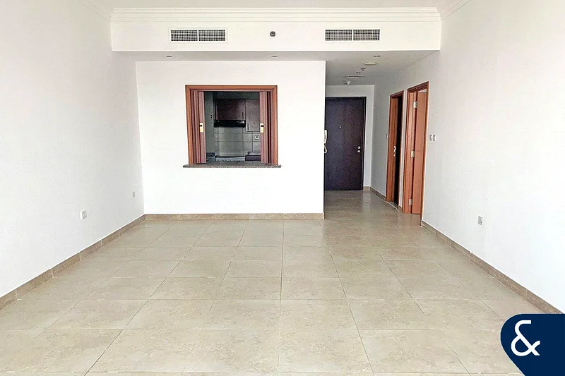 Large | One Bedroom | Golf Course View64039157794306110