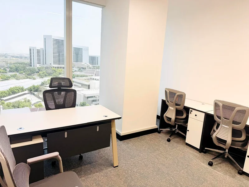 مكتب مفروش بالكامل وعصري مع عرض شهر مجاني63618207619074111