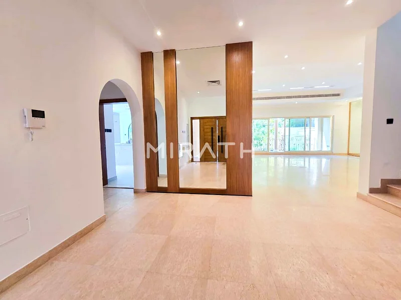 منظر سماوي مذهل | واسع | حديقة خاصة جميلة63808013160577113
