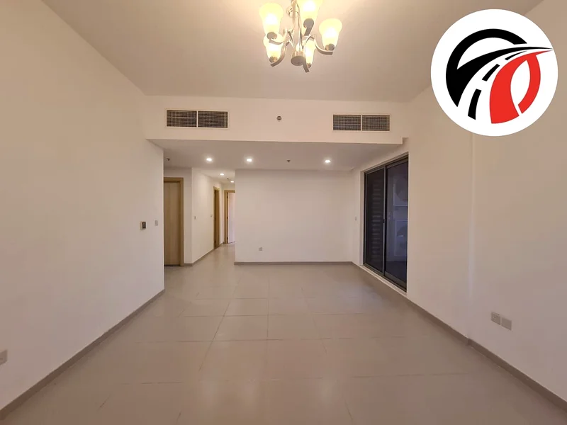 Got a 2-bedroom apartment with a sea view, close to the metro, and all the amenities.63755314704642112