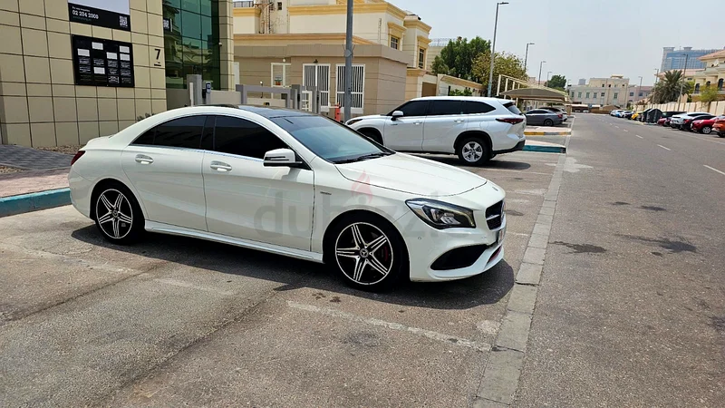 MERCEDES CLA 250 EXELLANT CONDITION63700563957123113