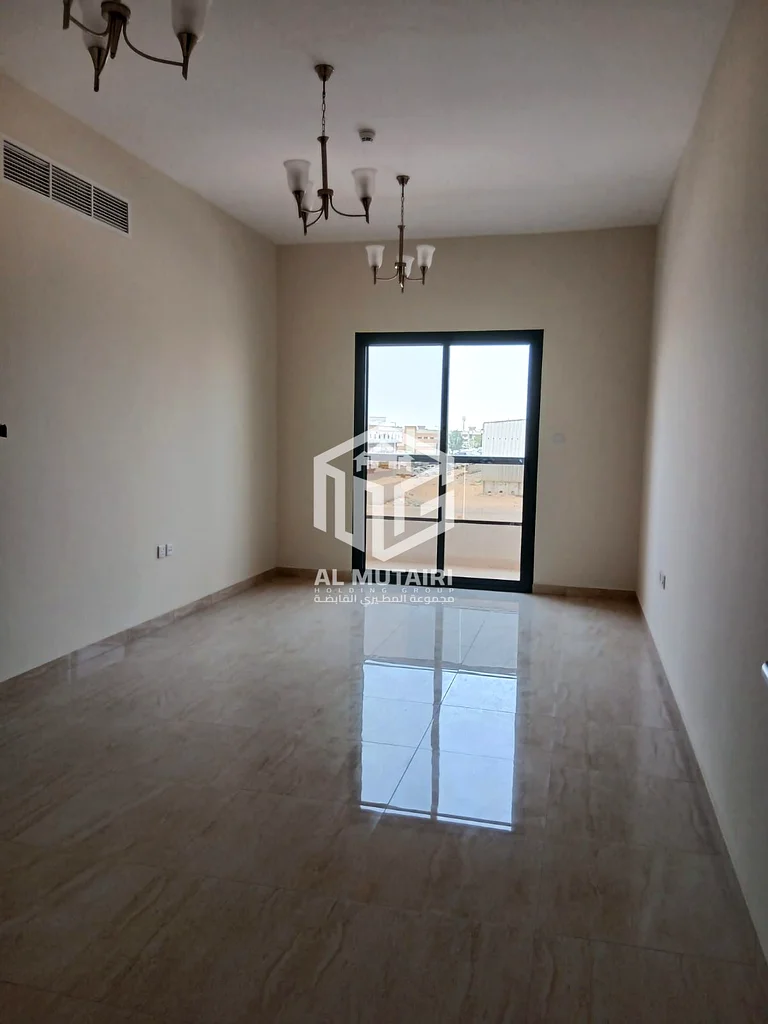 For rent, a room and a hall, 2 bathrooms, central air conditioning, the room is a master, the first resident, spacious areas next to the Chinese marke63713982368003111