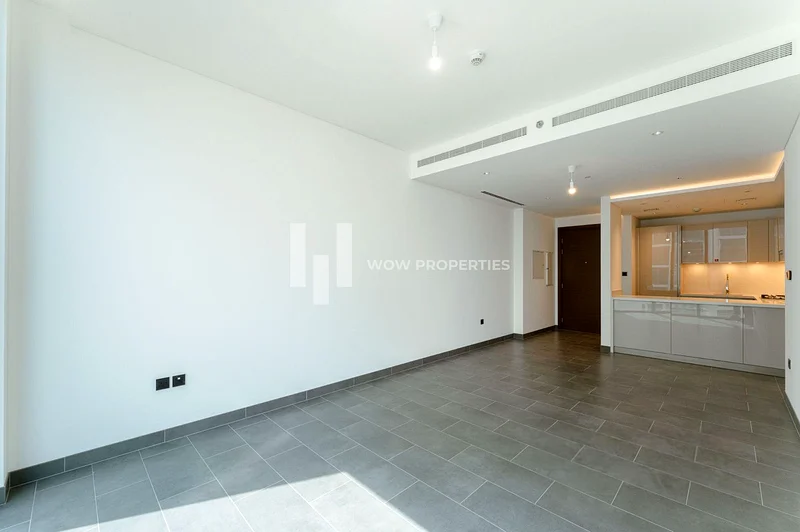 وحدة واسعة | غير مؤثثة | مطبخ عصري مجهز63758548141571111