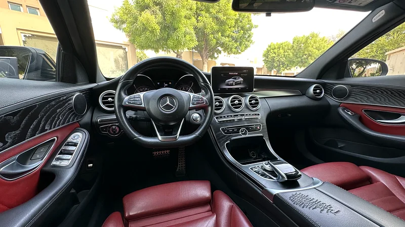 مرسيدس بنز C200 2015 - حالة جيدة -63700563072771112