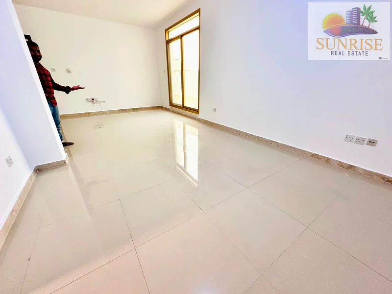 شقة بنتهاوس مشرقة مكونة من 03 غرف نوم مع تراس وغرفة غسيل63624966740611114