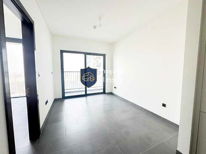 Bright Layout | Prime Location | Vacant Now63759364674305110