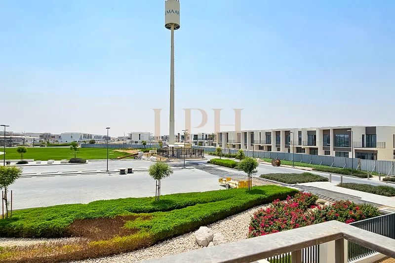 خاص | منزل بتصميم المنتجعات بثلاث غرف نوم | إطلالة على الملعب والشاطئ63733974691457114