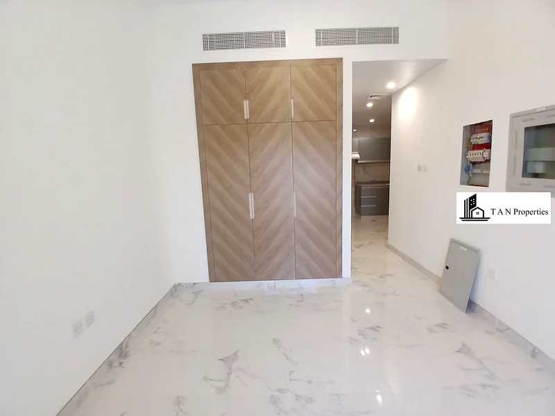 استوديو جديد تمامًا || بالقرب من مترو ADCB || مع شرفة صغيرة63727297762306110
